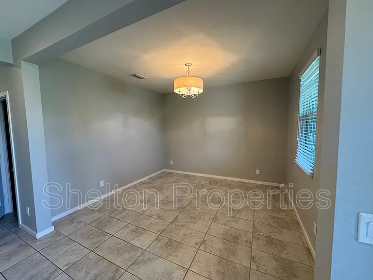 18787 W Yucatan Dr — Photo 3