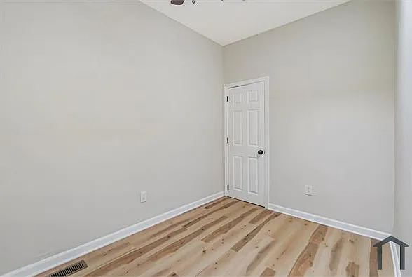 705 N Milton Ave — Photo 15