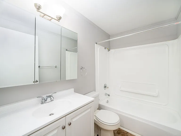8332 SW 21st Ave — Photo 24