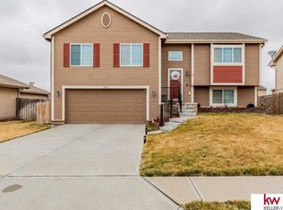 4406 Waterford Ave, Bellevue, NE 68123