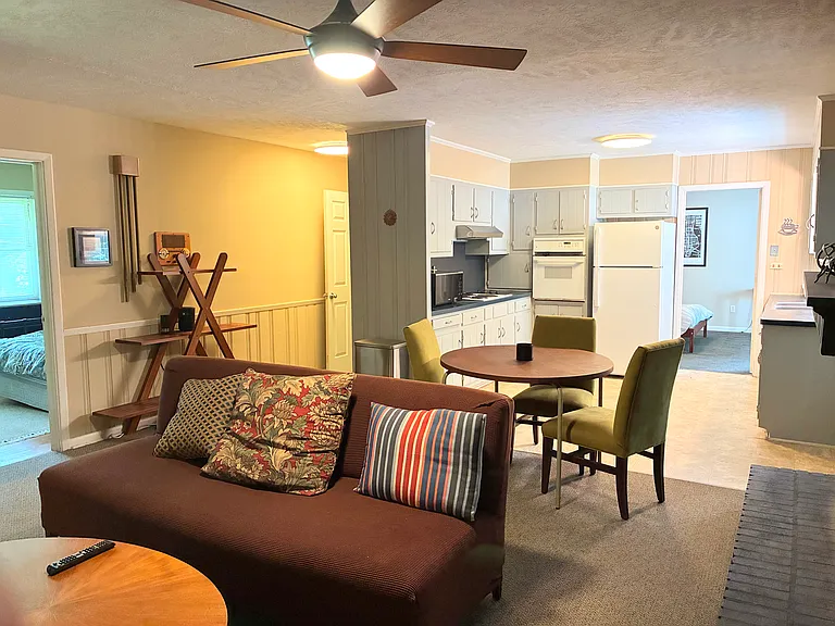 2510 Headland Dr — Photo 8