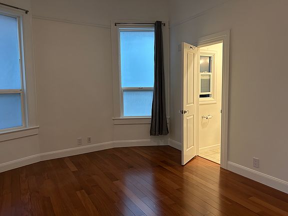 5th image of 709-711 Lincoln Way #1