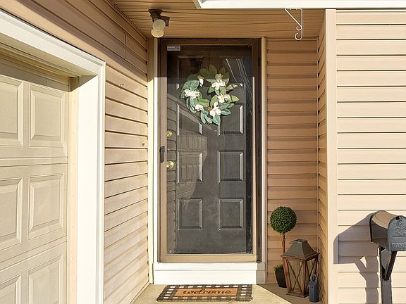 5th image of 2348 N 120th Avenue Cir