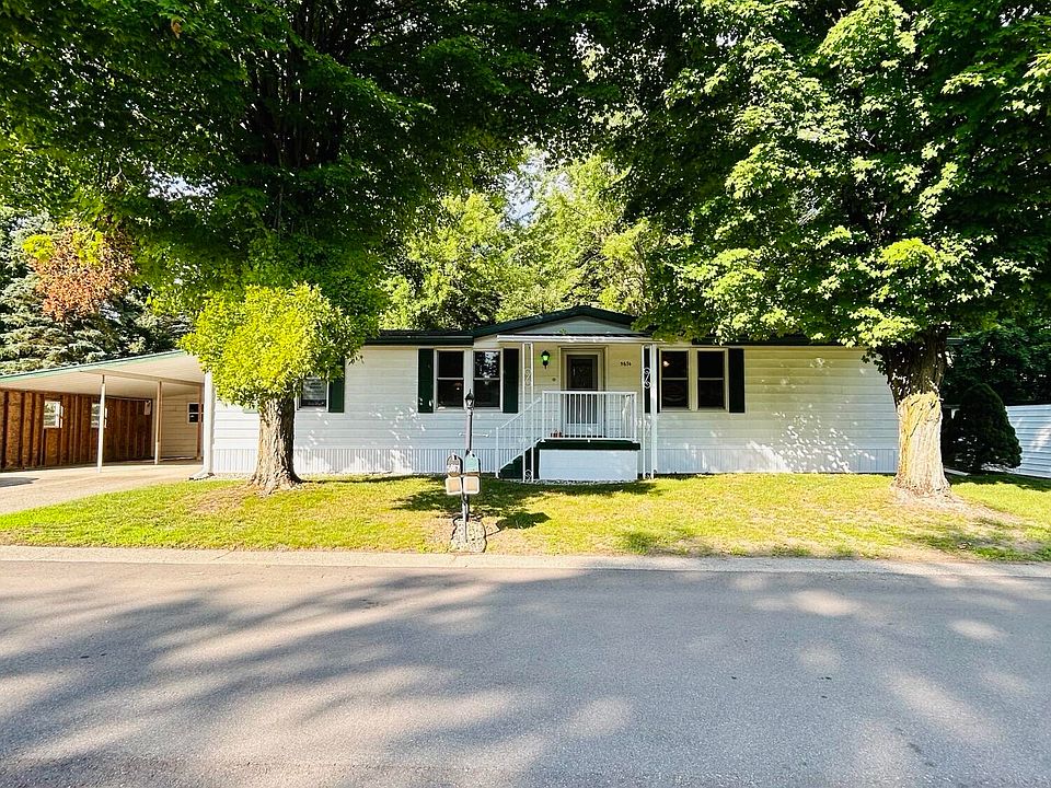 1st image of 5674 N Goldfinch Dr NE