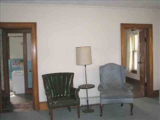3rd image of 162 Sherman Ave