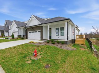 440 Buckwood Ave, Thompsons Station, TN 37179