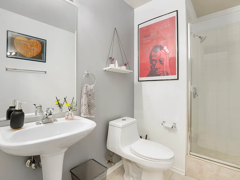 1530 S State St #16M — Photo 3