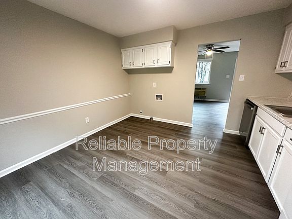 3rd image of 430 S Smith St #C