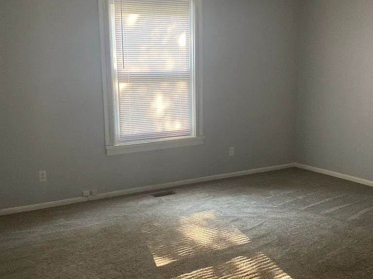 806 N Aurora St #1 — Photo 5