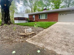 1123 Hereford St, Summersville, WV 26651
