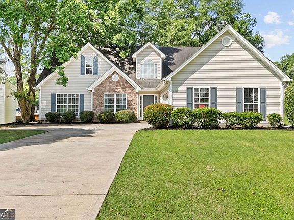 2nd image of 4042 Laurel Bend Ct