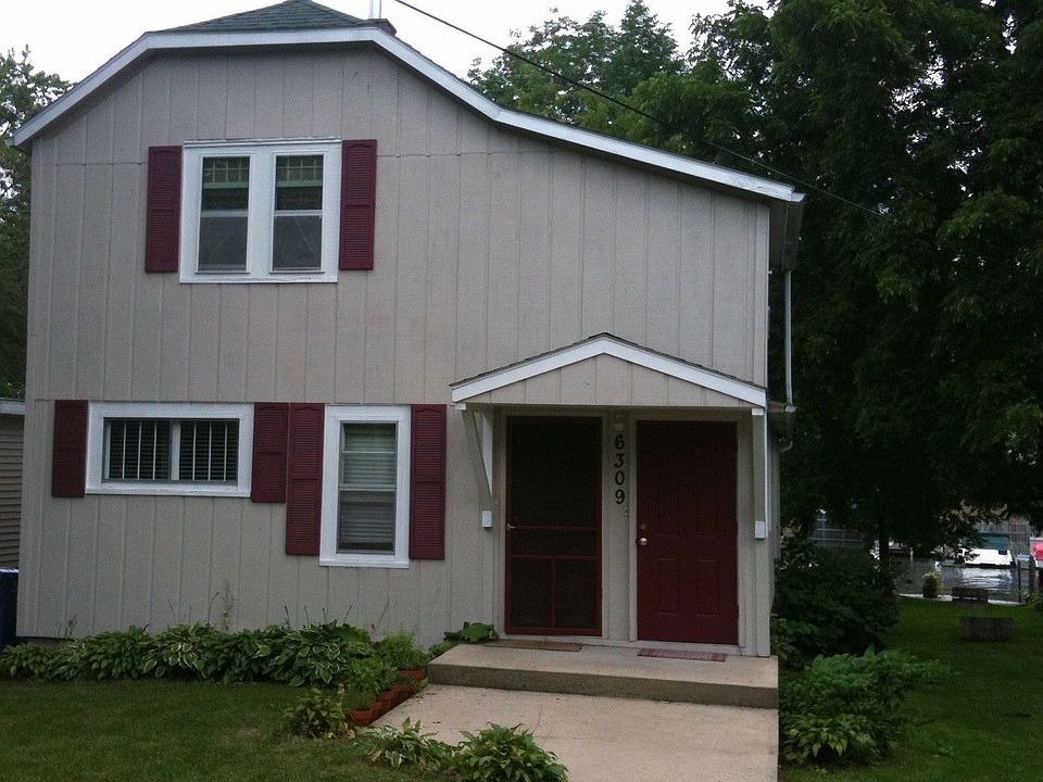 Private Entrance for each Unit