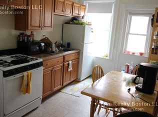 30 Mount Hood Rd, Brighton, MA 02135