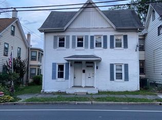 32 Hanover St, Pemberton, NJ 08068