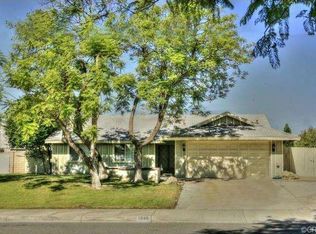 1048 S Spruce Ave, Bloomington, CA 92316