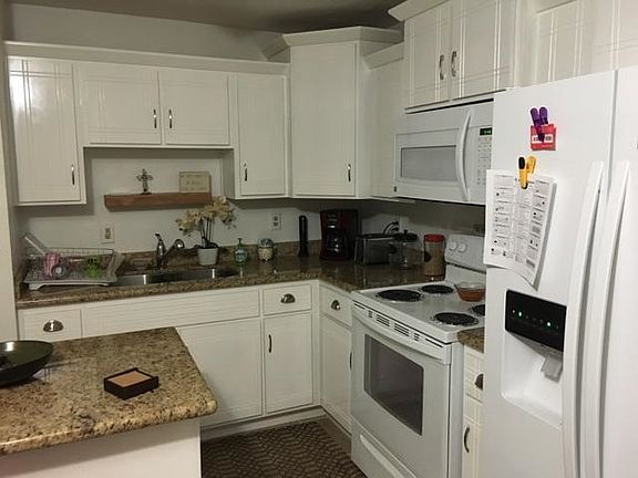5th image of 712 N Clavel Dr