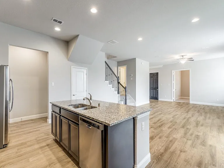 603 Ansley Way — Photo 7