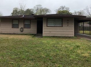 307 Bridal Wreath Ave, Orange, TX 77630