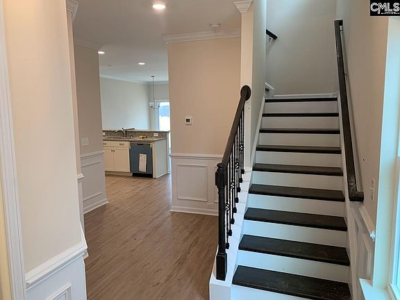 2nd image of 952 Bergenfield Ln