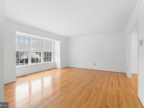 4th image of 9301 Bellbeck Rd