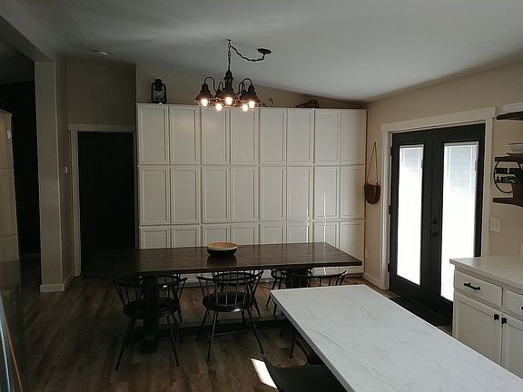 4th image of 912 Cedar Ave
