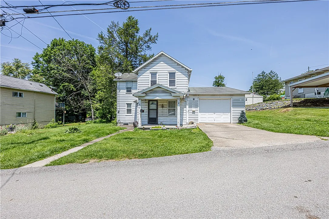 32 McCormick Ave photo 1
