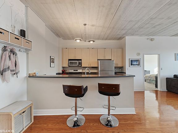 3rd image of 1 S Highland Ave Unit 703
