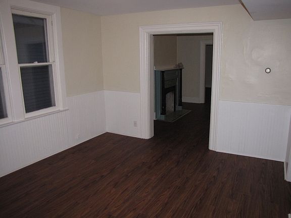 2nd image of 472 Connecticut St APT 2