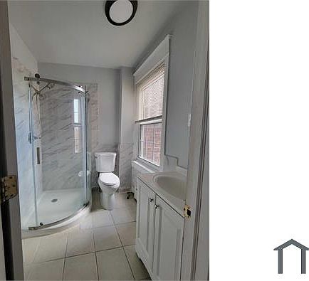 4th image of 510 W Girard Ave #3
