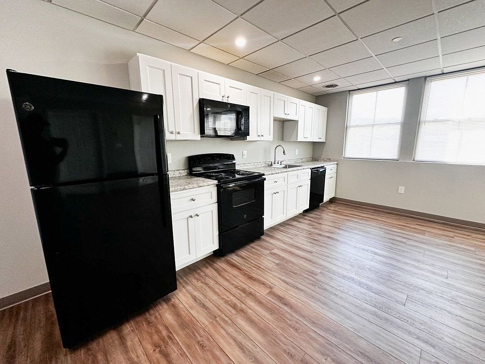 1st image of 50 Church St #3