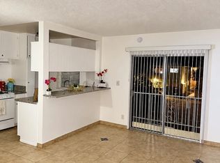 15831 Vanowen St #11, Van Nuys, CA 91406
