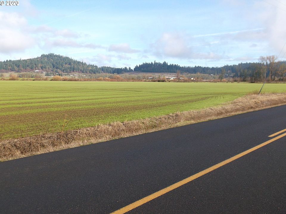 2nd image of 83649 Cloverdale Rd
