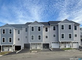 15 Windward Way #15, Shelton, CT 06484