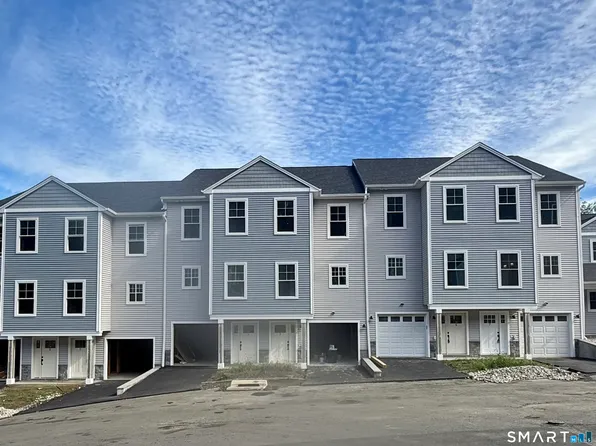 15 Windward Way #15, Shelton, CT 06484