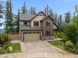 10932 SE Hilltop Ct, Happy Valley, OR 97086