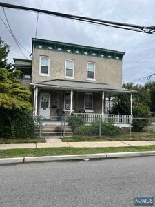 92 Lodi St, Hackensack, NJ, 07601