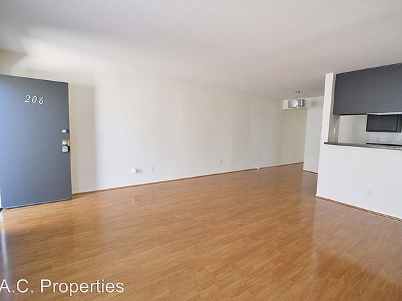 2nd image of 14033 Bessemer St APT 207