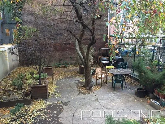 Rented by Point NYC | media 11