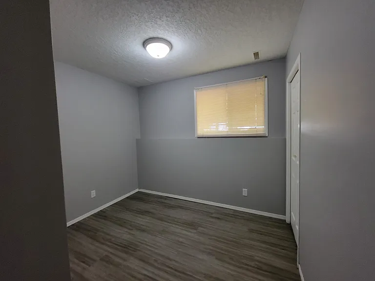 10222A 106th Ave #10222B — Photo 12
