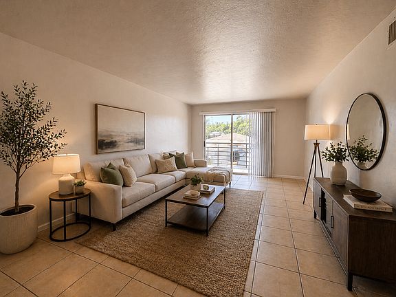 3rd image of 1735 Dewey St APT 203