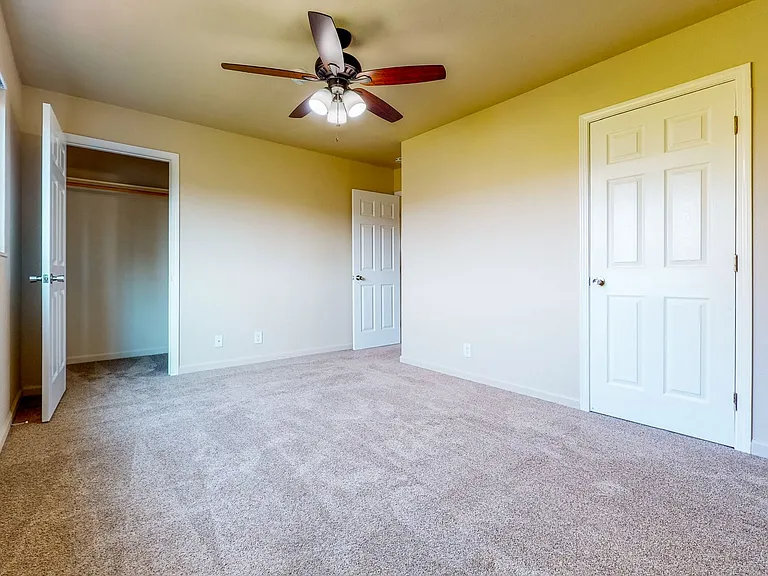 8045 Beverly Dr — Photo 9