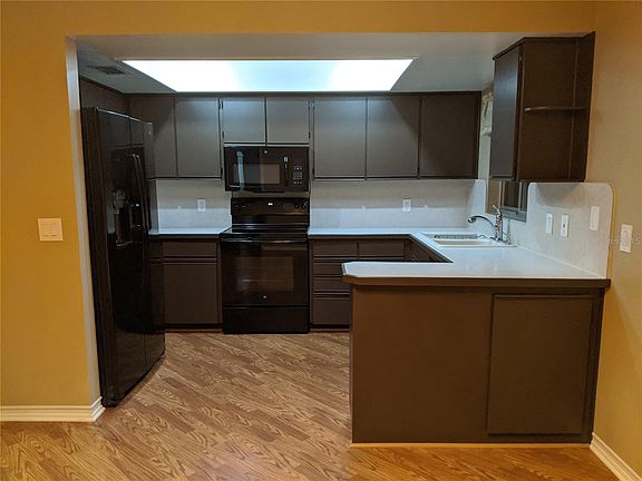 4th image of 333 Brandywine Dr