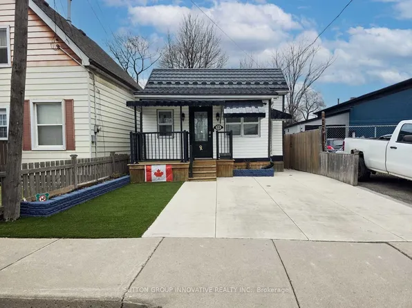 51 Beach Rd, Hamilton, ON L8L 3Z6