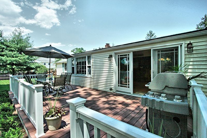 Beautiful trex deck