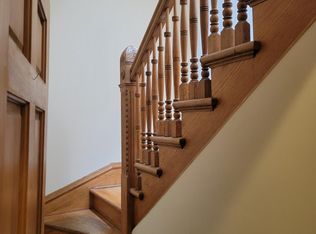 912 W Addison St APT 3, Chicago, IL 60613