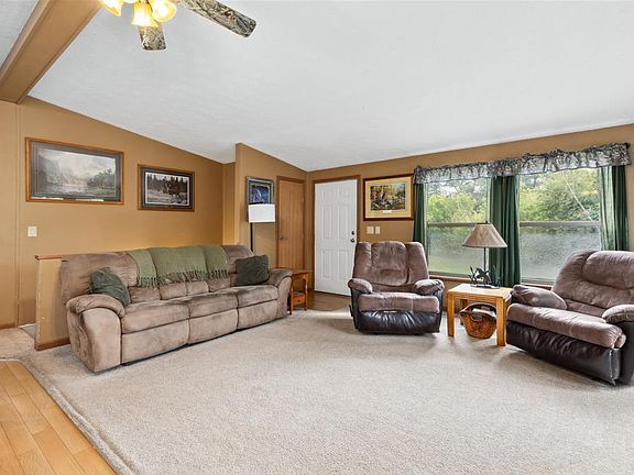 4th image of 969 Dosh Rd