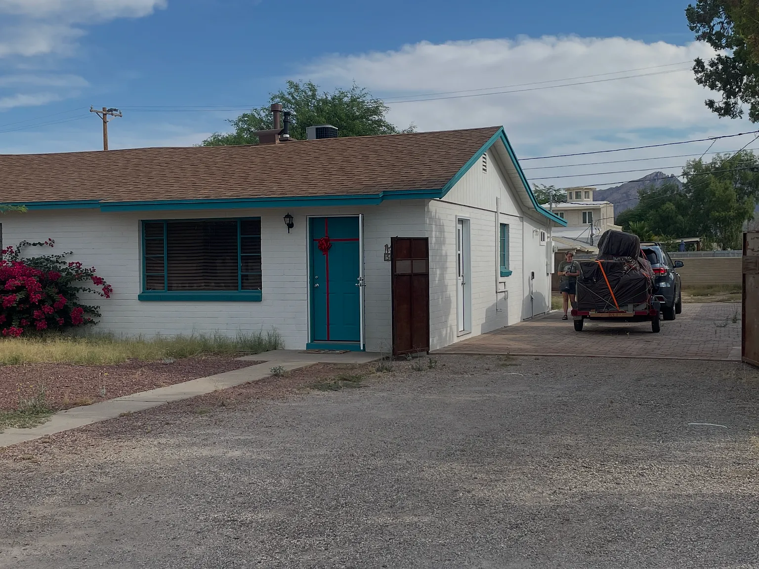 3 bed, 1350 sqft, $1,100 — Photo 2