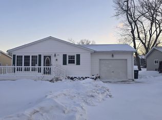 205 S 8th Ave W, Lake Mills, IA