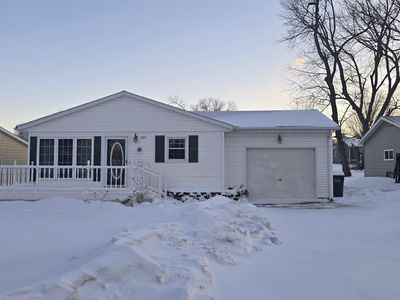 205 S 8th Ave W, Lake Mills, IA, 50450