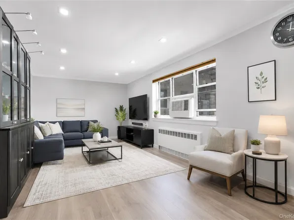2909 137th Street #2K, Flushing, NY 11354